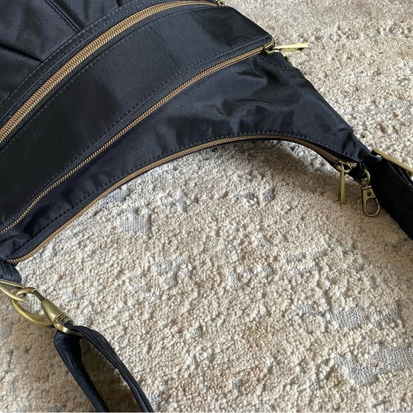 Travelon Anti Theft Signature 3 Compartment Crossbody Large Black Handbag Purse - Picture 8 of 14